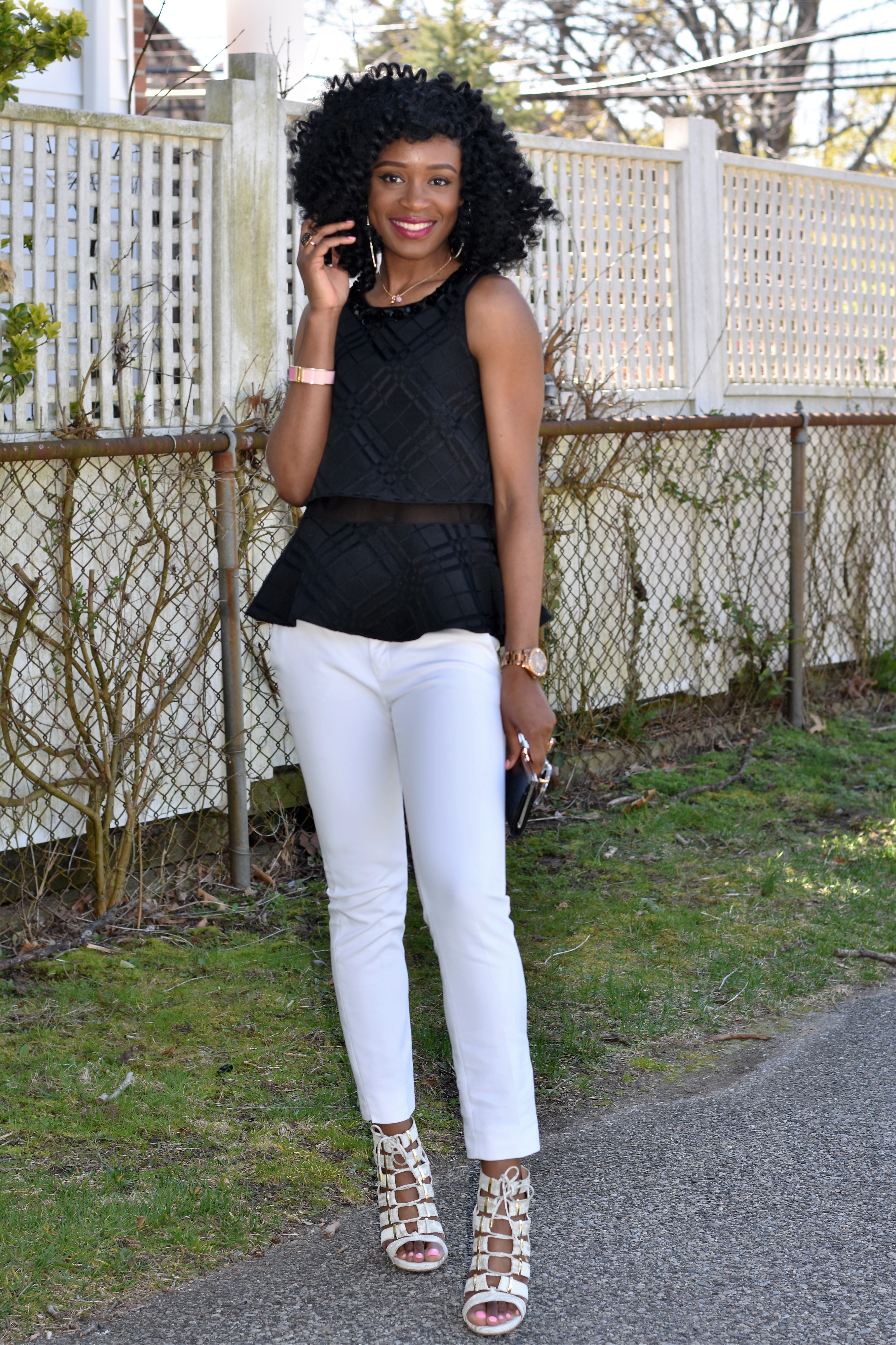 White trousers + black peplum top (5 